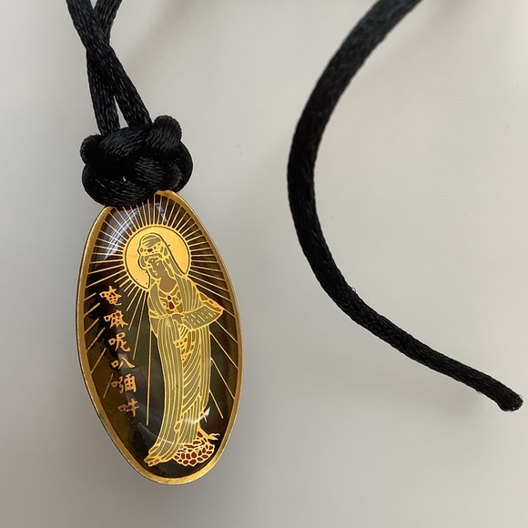 New vintage Quan Yin / Kwan Yin pendant necklace - Picture 2 of 13